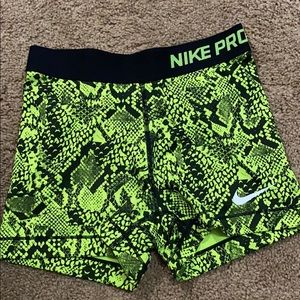 Nike pro